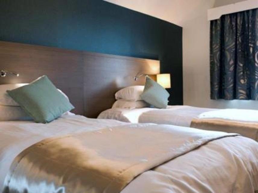 The Portland Hotel Wetherspoon Chesterfield Ngoại thất bức ảnh